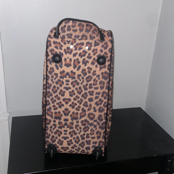 STEVE MADDEN LUGGAGE SUITCASE WHEELED DUFFLE BAG - Picture 4 of 5